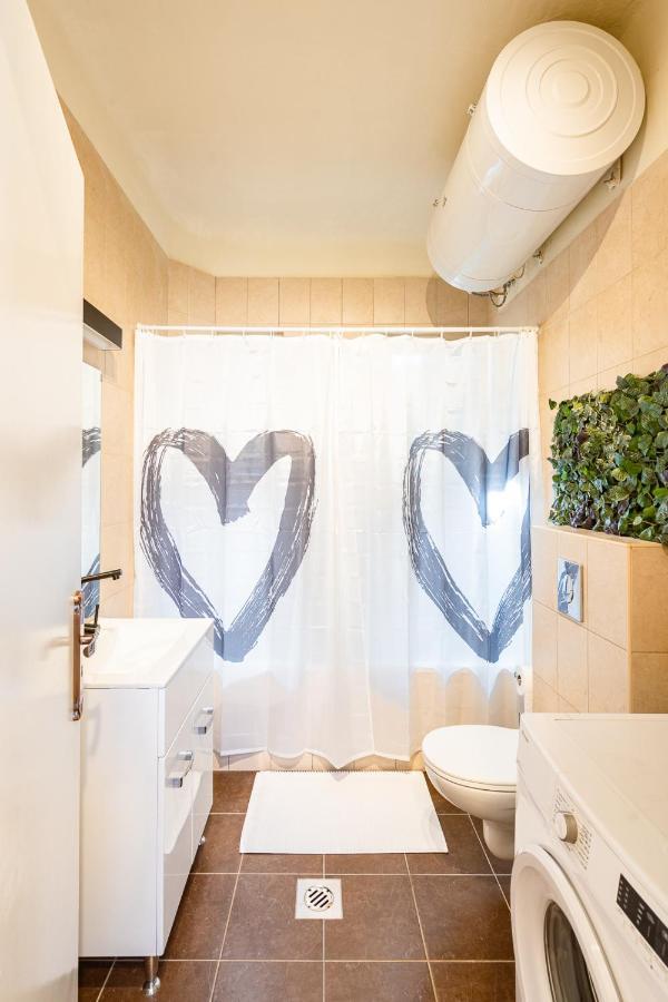 Sunny New Luxurious Home At The Jewish District Budapest Ngoại thất bức ảnh