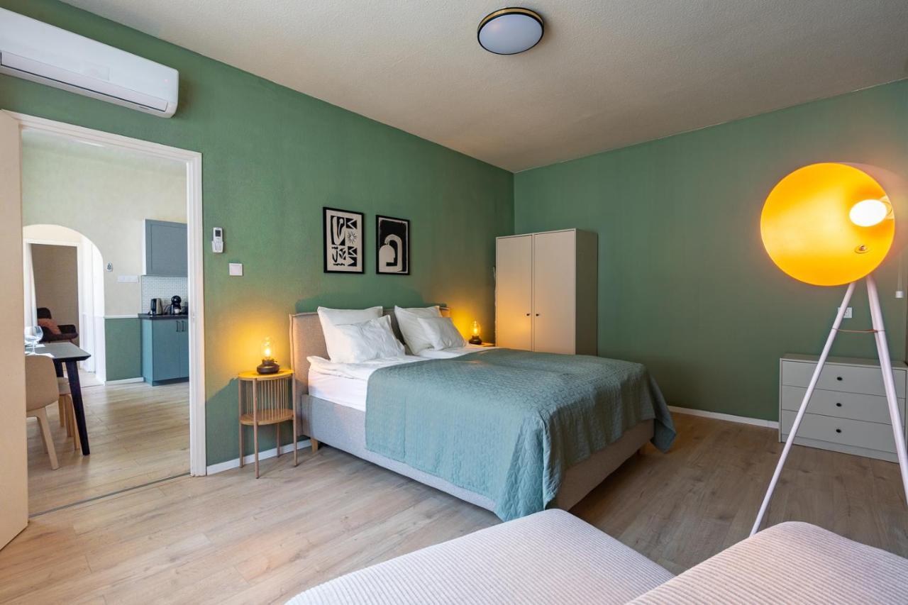 Sunny New Luxurious Home At The Jewish District Budapest Ngoại thất bức ảnh