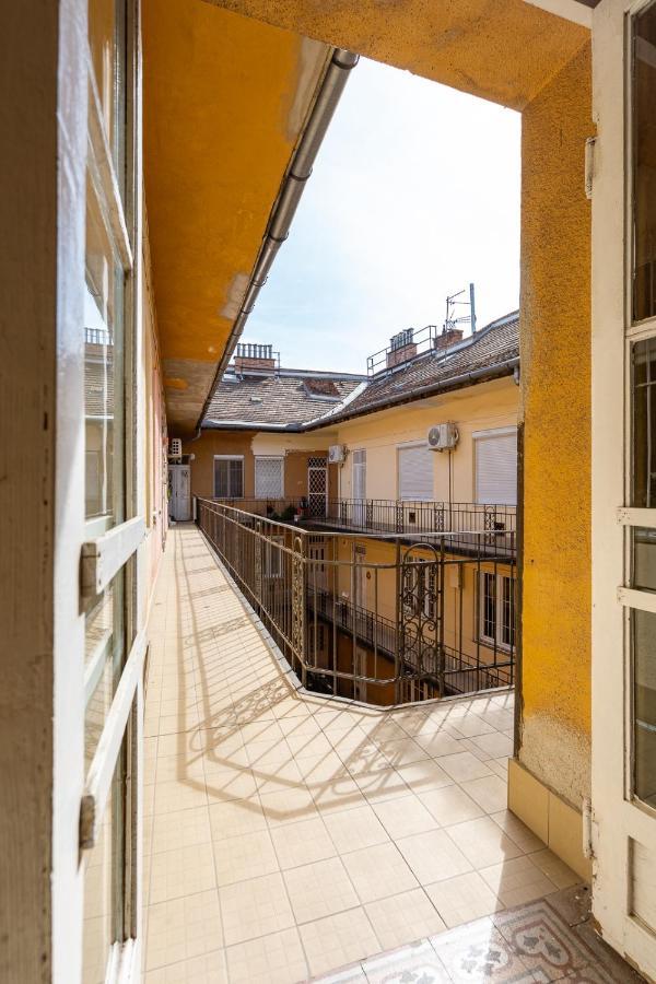 Sunny New Luxurious Home At The Jewish District Budapest Ngoại thất bức ảnh