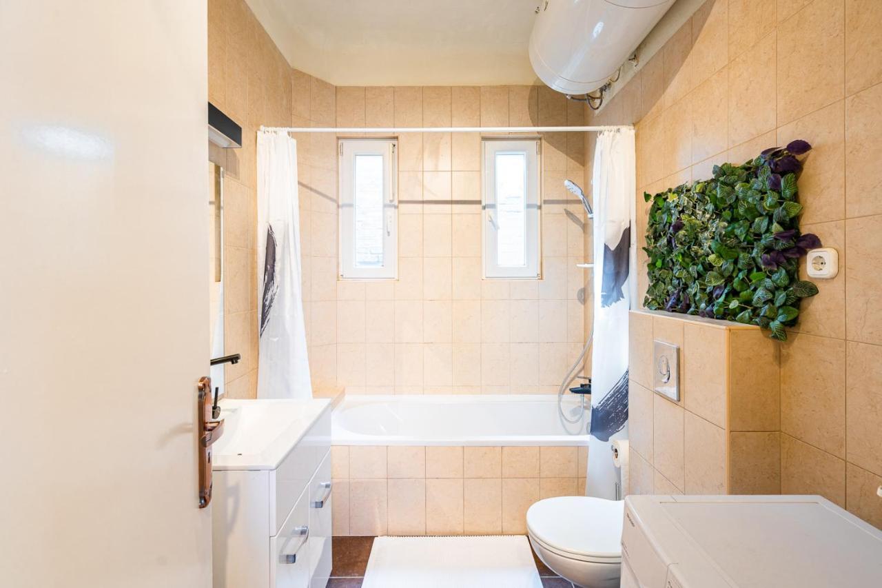 Sunny New Luxurious Home At The Jewish District Budapest Ngoại thất bức ảnh